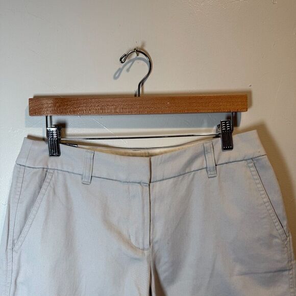 J. Crew Women's 5" Chino Shorts Light Gray 100% Cotton Size 4 - Picture 2 of 14